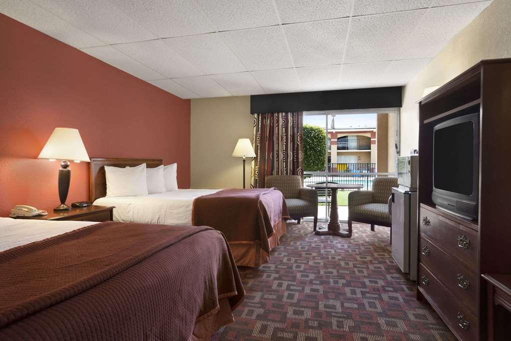 Howard Johnson By Wyndham Oklahoma City Okc Airport, Fairgrounds, I40 Δωμάτιο φωτογραφία
