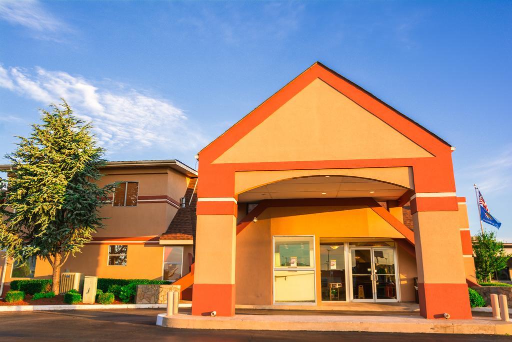 Howard Johnson By Wyndham Oklahoma City Okc Airport, Fairgrounds, I40 Εξωτερικό φωτογραφία