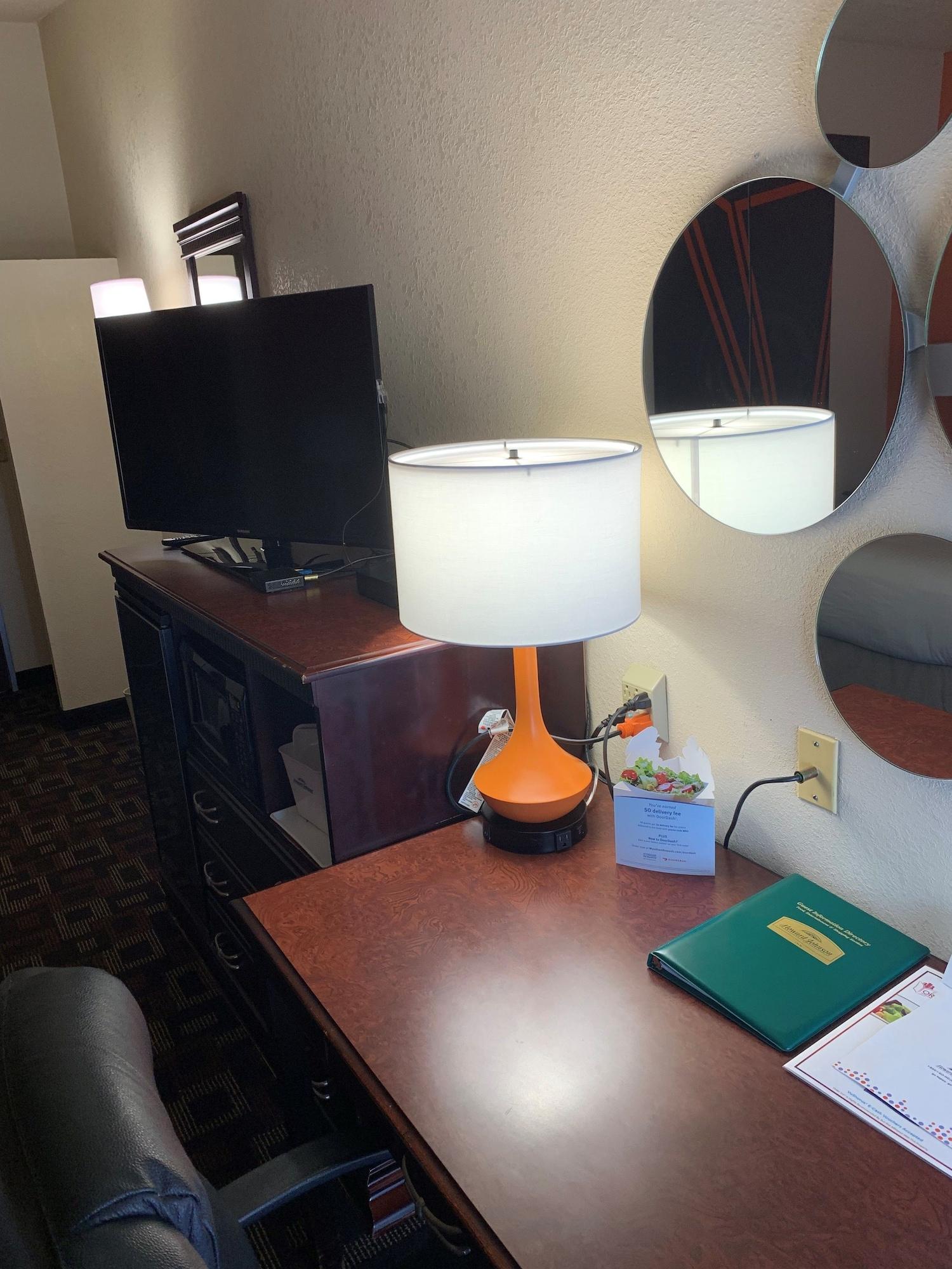 Howard Johnson By Wyndham Oklahoma City Okc Airport, Fairgrounds, I40 Εξωτερικό φωτογραφία